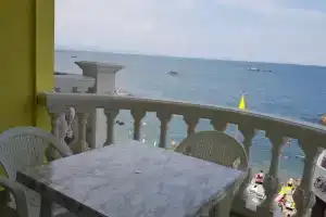 Гостевой дом «В гостях у моря», Утес
