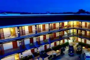 Mustcome Hotel, Пхрэ