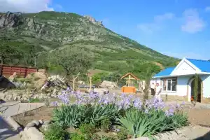 Агротуристический комплекс «Золотая подкова», Лучистое