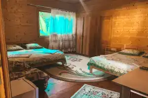 Гостевой дом у Замиры, Пицунда
