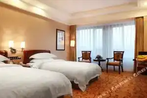 Dalian Great Wall Hotel, Далянь
