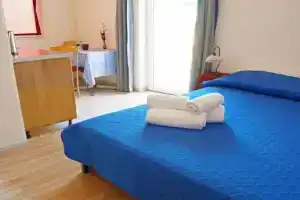 Guest House Sandra, Тисно
