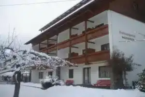 Frühstückspension-Appartementhaus Wasserer, Бад-Клайнкирхгайм