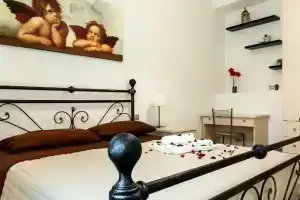 Villa Rosina, Ро