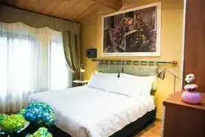 Residenza Giuseppe Verdi - Guest House, Верона