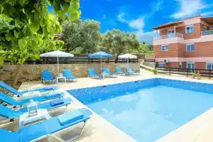 Вилла Aqua Mare Heated Pool, Курнас
