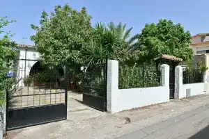 IzzHome Colonial, Пула