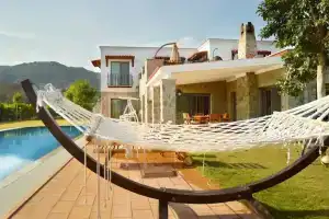 Important Group Villa Bd459 3 Bedrooms, Торба