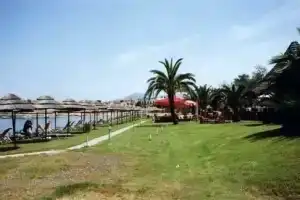 Hotel Avra, Камена-Вурла