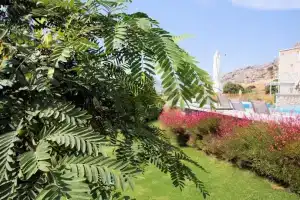 Villa Costa Mare, Пефки