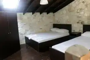 Gioulis Apartments And Studios, Неа-Плайя
