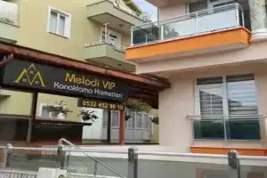 Melodi Vıp, Испарта