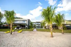 L'Escale Beachfront Luxury Suite by Dream Escapes, Ривьер-Нуар