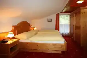 Haus Wirnsperger, Гроссарль