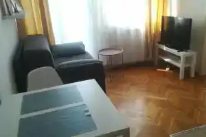 Stan Na Dan Novi Sad King Apartman, Нови-Сад