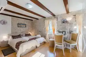 Studio Apartments SV. Duje, Сплит