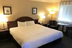 Revelstoke Lodge, Ревелсток
