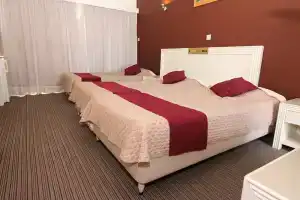 Hotel Kings Annex, Пафос