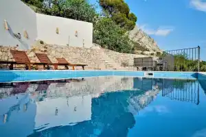 Villa With 3 Bedrooms in Podgora, With Wonderful sea View, Private Pool, Enclosed Garden, Драшнице