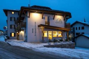 Hotel Flora Alpina, Tonale