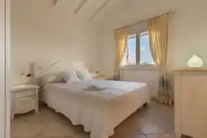 Villa Ulivo, Кастиадас