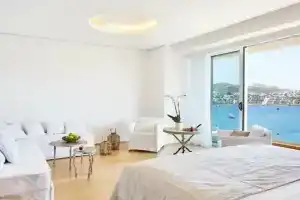 Catamaran Hotel, Гюндоган