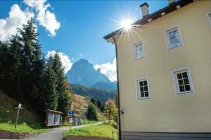 Apartment4Holiday Apartment Alpen Domus, Сельва-ди-Валь-Гардена