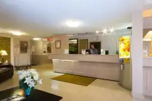 Tally Ho Hotel, Виктория