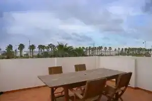 Malvarosa Beach Apartments by Hoom