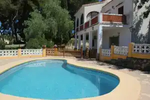 Villa India, Дения