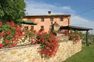 Colonica Borghetto, Таварнелле-Валь-ди-Пеза
