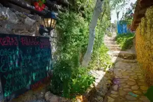 Teras Paradise Guest House, Калеючагиз