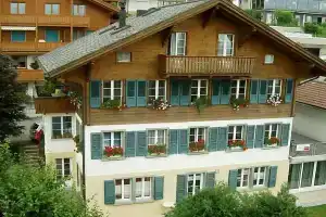 Surselva - Three Bedroom, Адельбоден