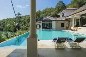 Stunning Oceanview Villa Taipan, Панва