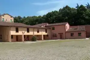 Residence Imola Village, Имола