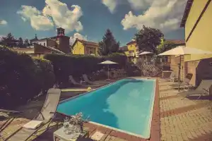 Agriturismo i Suri, Асти
