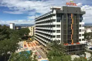 Ohtels Playa de Oro, Салоу