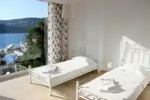 White Heaven, Калкан