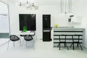 White Villas Zatoka, Затока