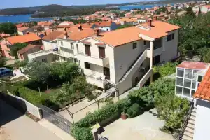 Apartments Lorencin, Медулин