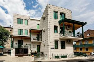 Sharden Hotel