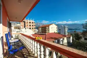 Apartments Orange, Будва