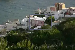 Villa Adele Ponza, Понца