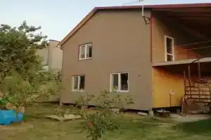 Гостевой дом на Вишневой 5, Евпатория