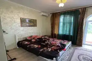 Гостевой дом с Орлами, Балаклава