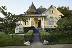 1501 Linden Manor Bed and Breakfast, Нэшвилл
