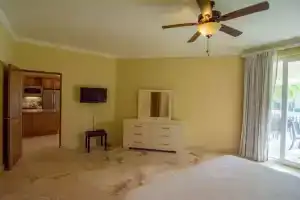 Hispaniola Beachfront Penthouse, Сосуа
