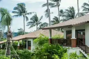 Blue Coconut Residence, Ламаи
