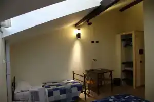 Agorà Hostel, Катания