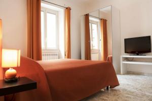 Michelangelo Apartment, Чивитавеккья